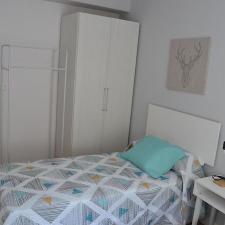 Inmoinsuas Yoana Home Sarria Esterno foto