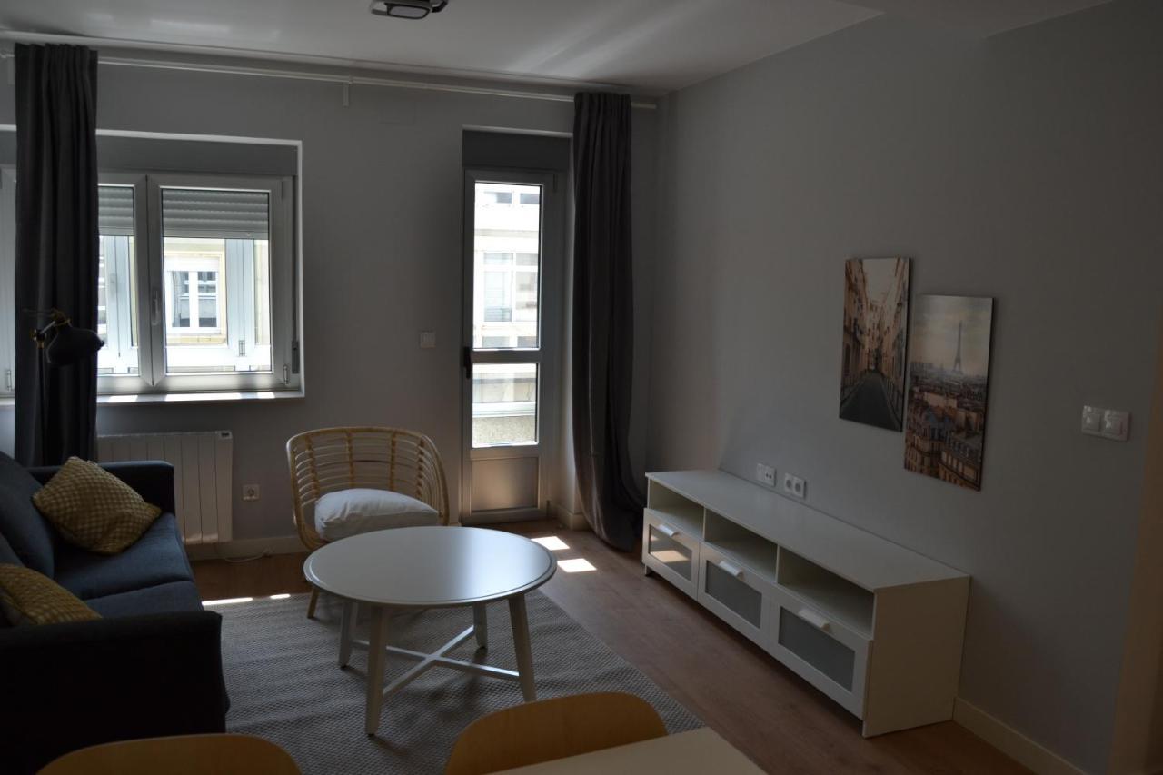 Inmoinsuas Yoana Home Sarria Esterno foto